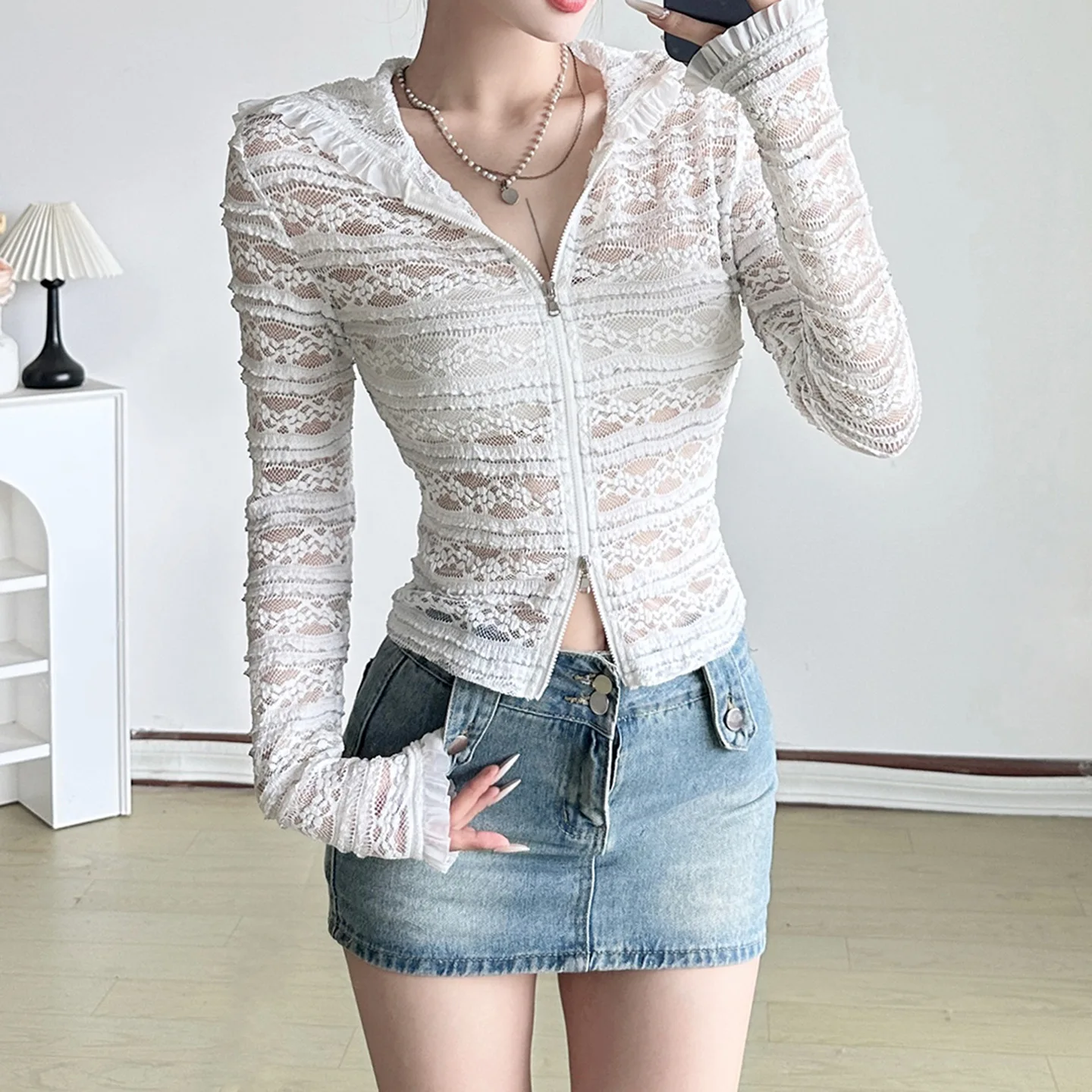 

Корейский стиль, новый трехмерный полосатый кружевной дизайн, кардиган на молнии с капюшоном, персонализированная модная повседневная куртка на крючках и цветочек