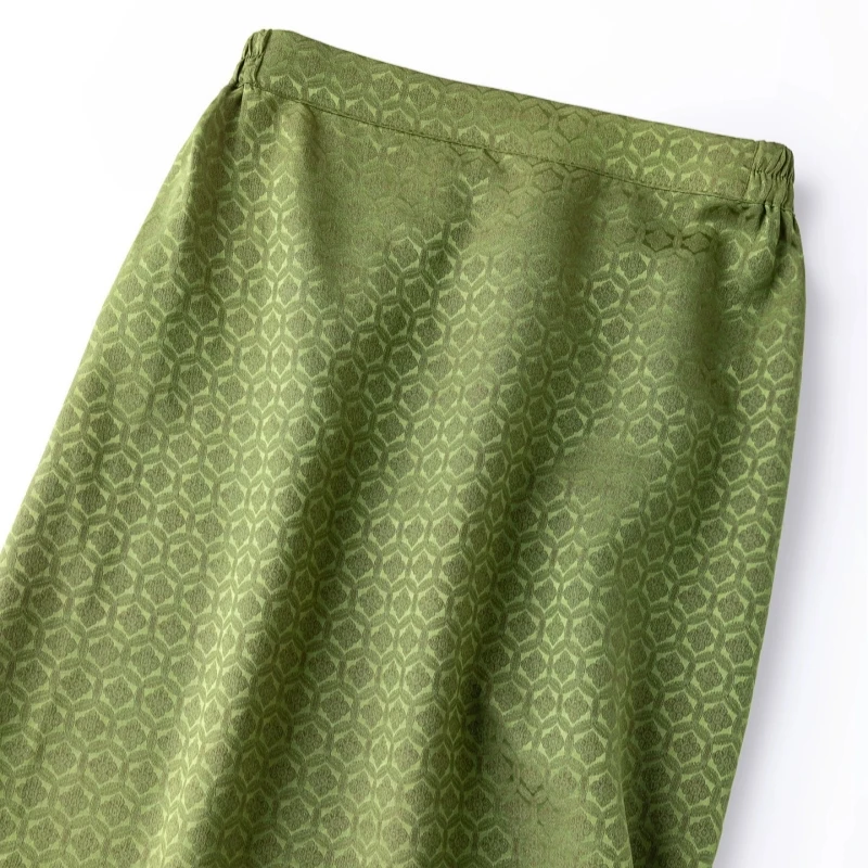 Birdtree, 100% Real Silk Skirt, Women Jacquard Satin Xiangyunsha Slim Skirts, Elastic Waist, Side Slit, 2026 Summer New D65806JF
