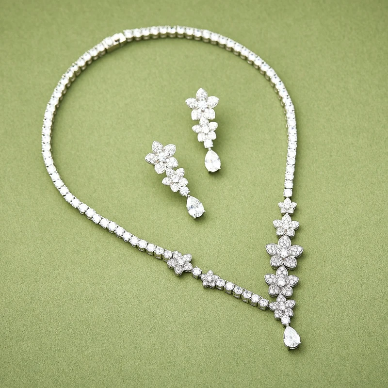 

Luxury Designer Fashion Necklace Pendant Flower Cut Zircon Earrings for Women Lady Dinner Party Fine High-end Jewelry Set Gift