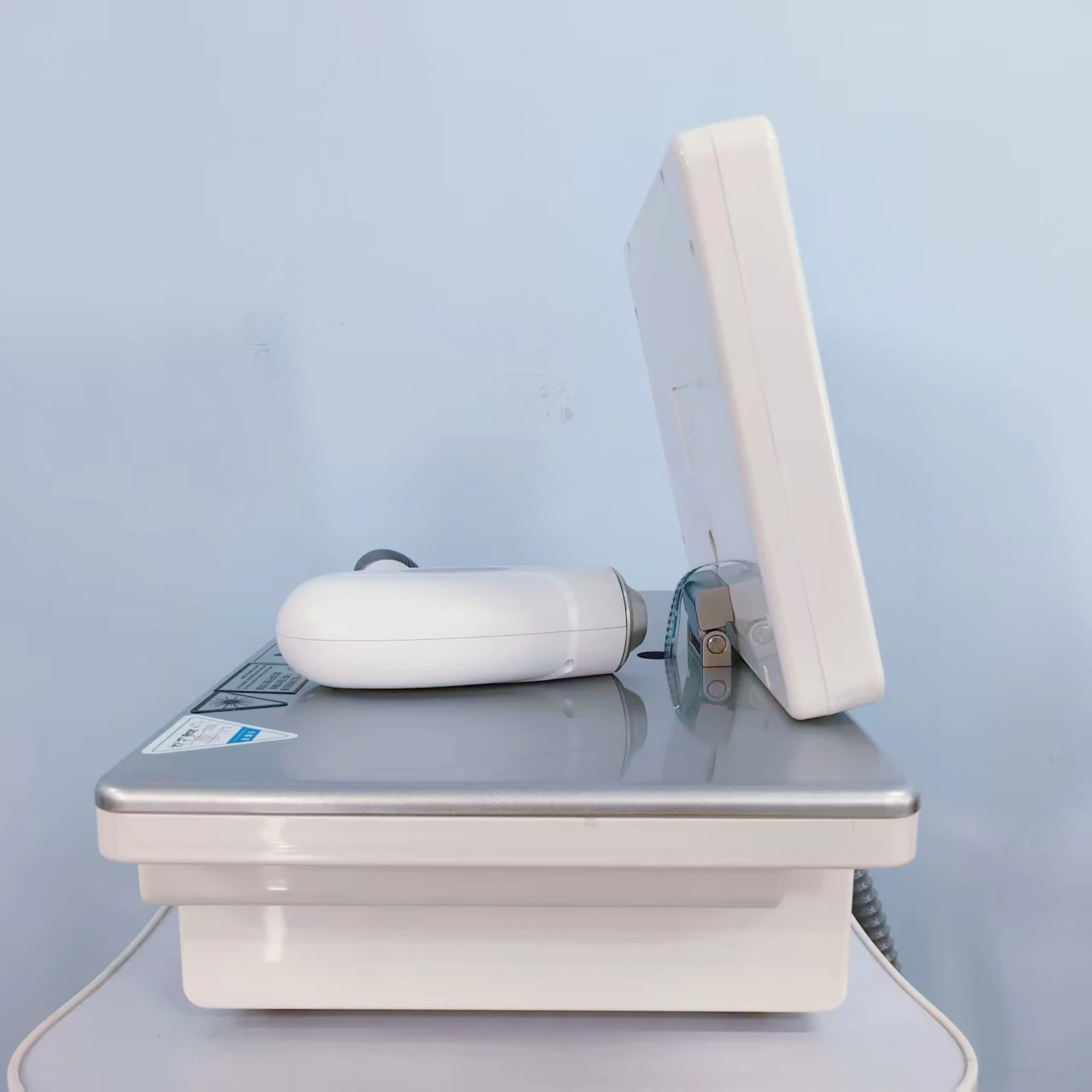 Mini Portable 808nm Diode Laser Hair Removal 755nm 1064nm 4000W Ice Cooling Painless Beauty Salon Machine