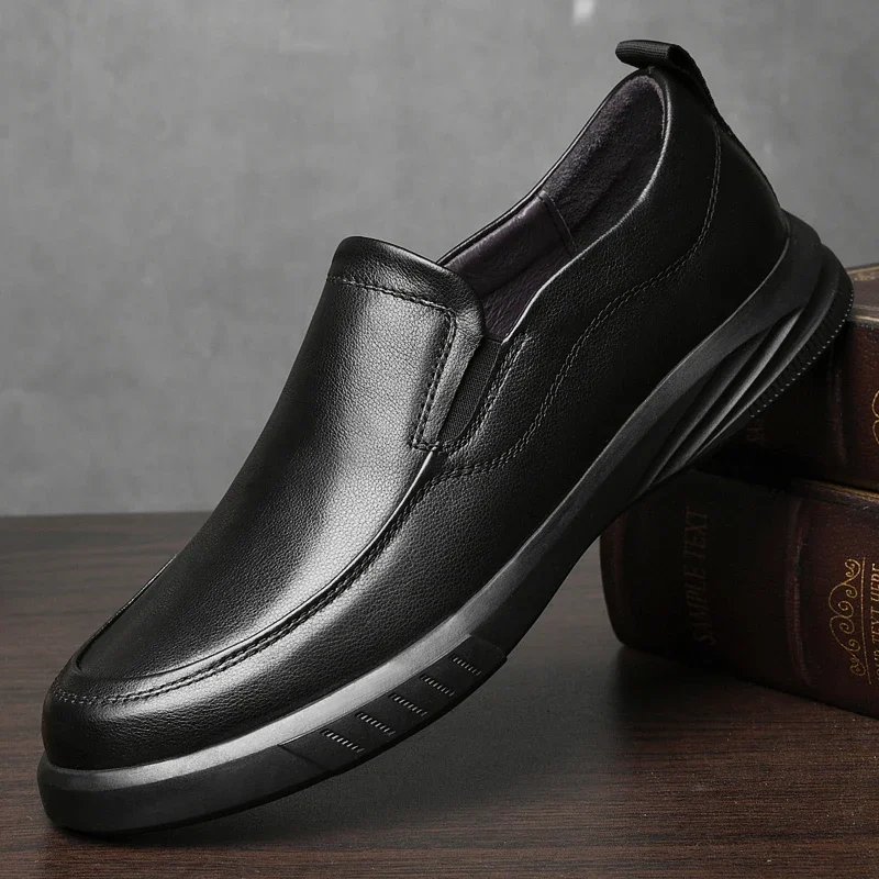 

2022 Men's Genuine Leather Shoes Brand Casual Leather Anti slip Black Middle-aged Man Cow Leather Shoes