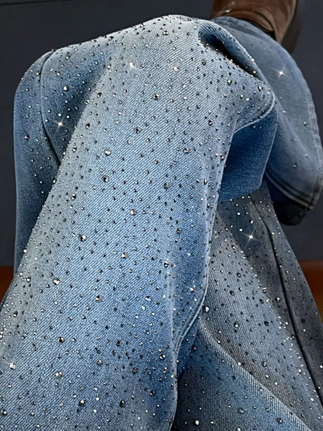 

Women's Diamond Embellished Straight Leg Jeans High Waist Denim Pants Glittering Wide Leg Pants Spring Season Ladies Jeans