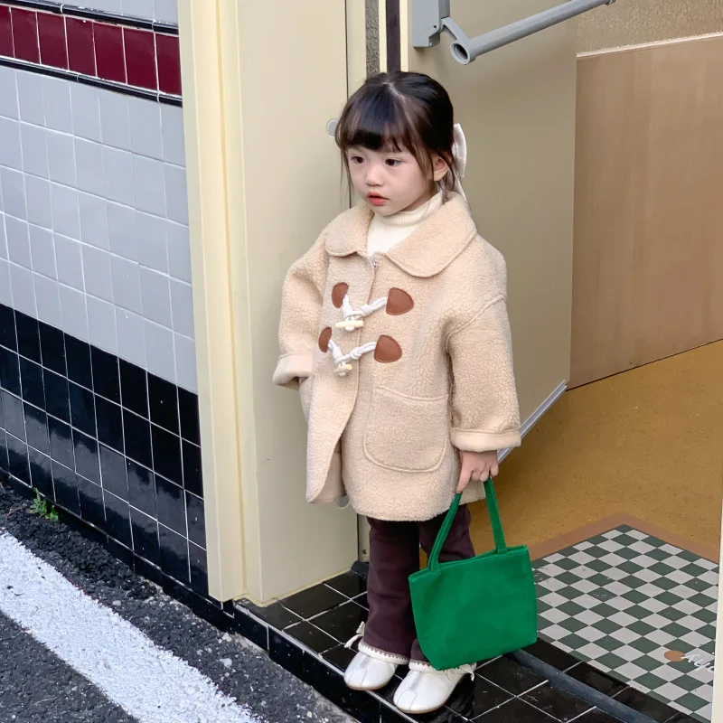 Girls Autumn and Winter Coat 2024 New Foreign Style Girls Mid-length Thick Warm Children Lamb Wool Coat Korean Simple Style