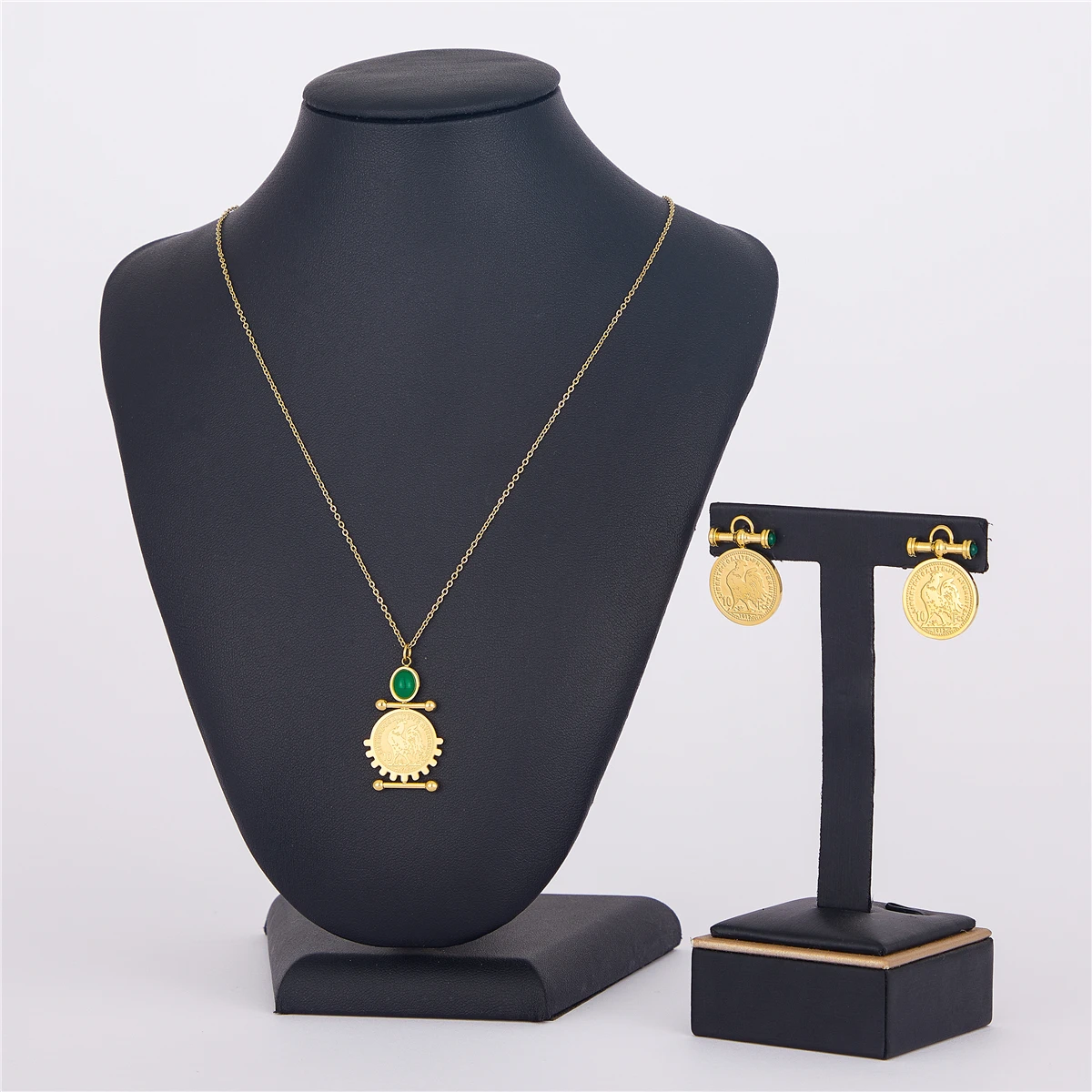 High Quality Women\'s Stainless Steel Jewelry Set Coin Rooster Pendant Necklace Earrings