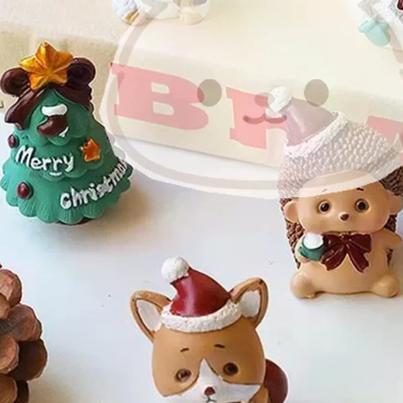 Mini Creative Resin Christmas Animal Craft Cute Ornament for Xmas Tree Pendant Party Decor Holiday Exchange Gift