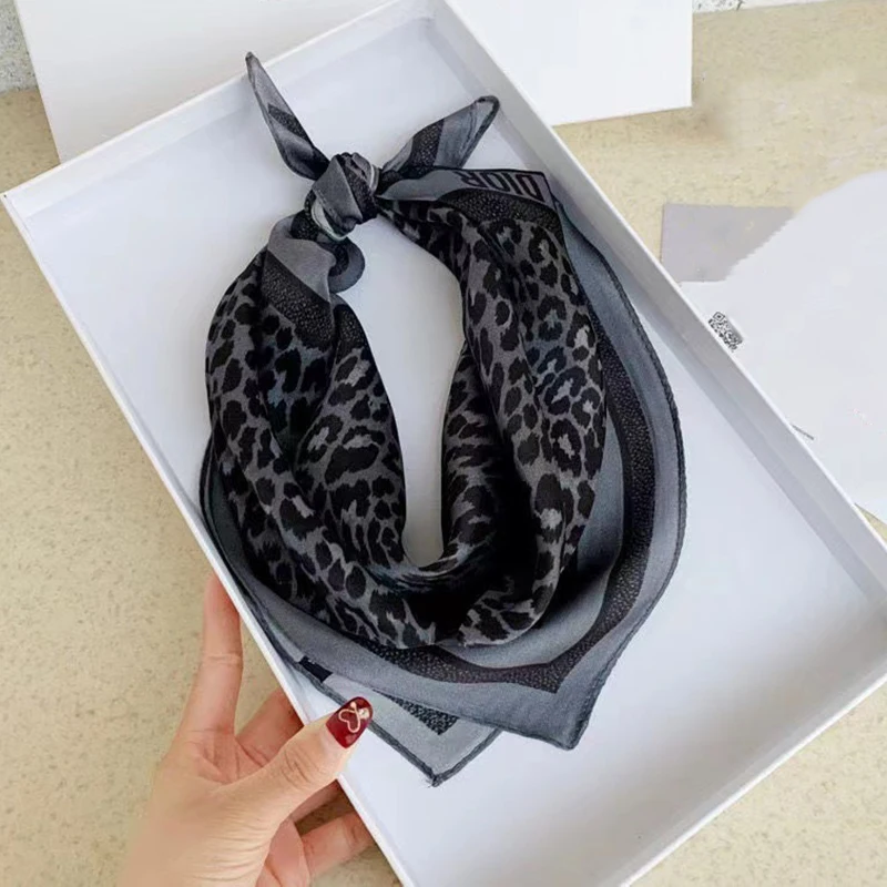 Luxury Brand Women\'s Silk Scarf Leopard Fashion Small Square Scarf Bag Decorative Headband logo Spring/Summer 70 CM 2024