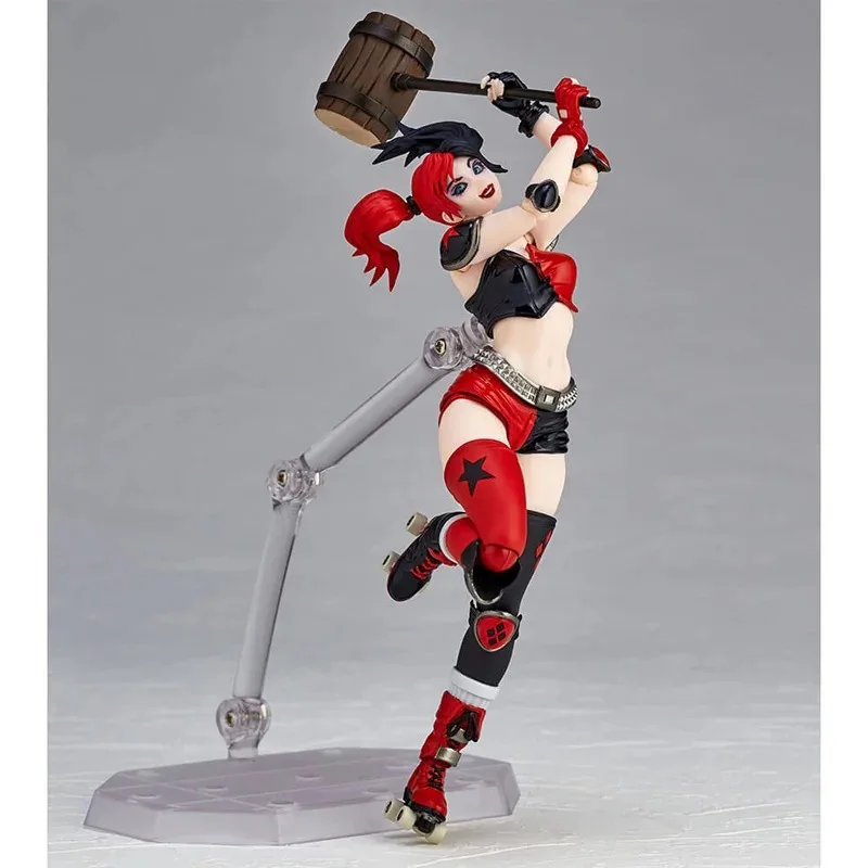 متوفر في المخزون Kaiyodo Harley Quinn Revoltech إعادة طباعة مذهلة Yamaguchi BW 2025 WF طبعة محدودة عمل نموذج لجسم اللعب الهدايا