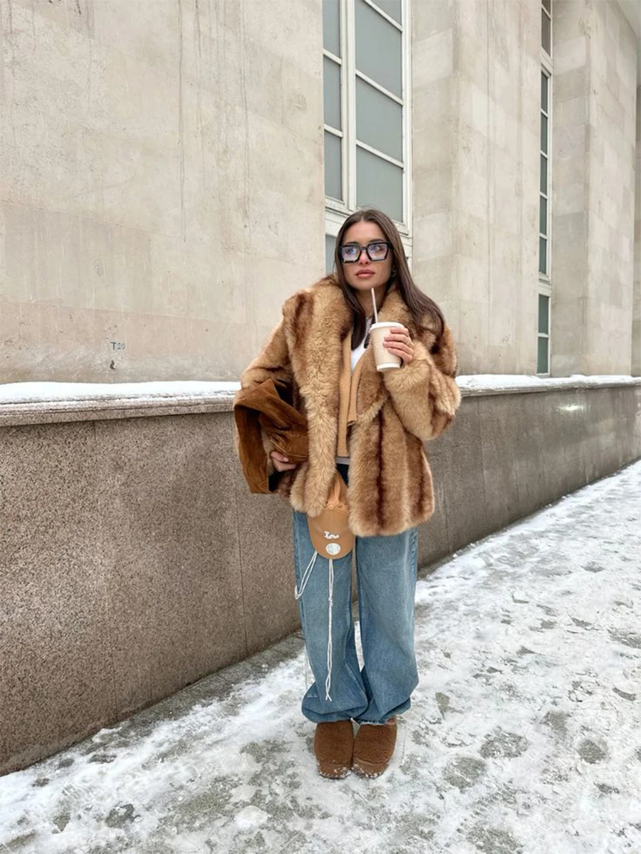 Brown Stripes Gradient Premium Faux Fox Fur Coat Women’s Fashion Iconic Plush Outwear High Street Vintage Cozy Everyday Outfit