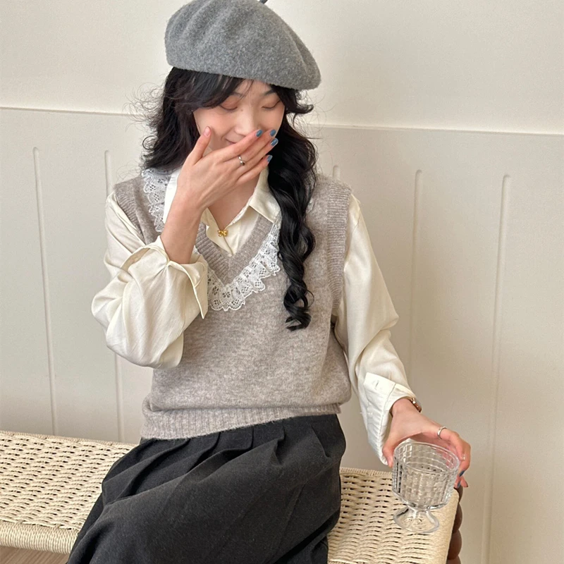 Gilet tricoté en dentelle à col en v pour femmes, pull ample sans manches de couleur unie