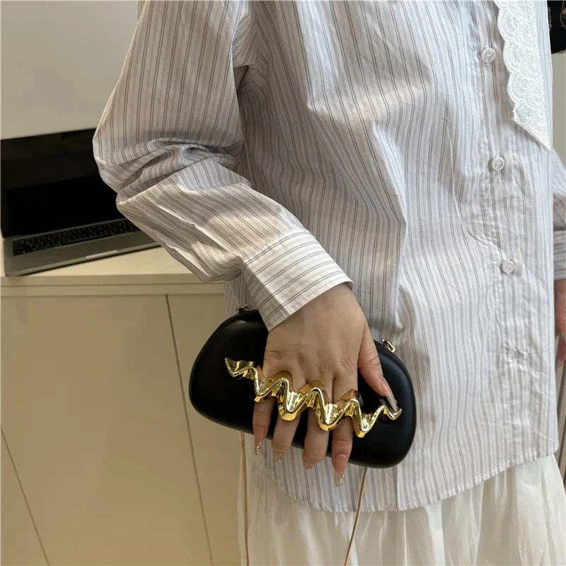 

Новая акриловая сумка-цепочка, женская модная волнистая сумка-клатч, сумка через плечо для ужина, простая и продвинутая сумка