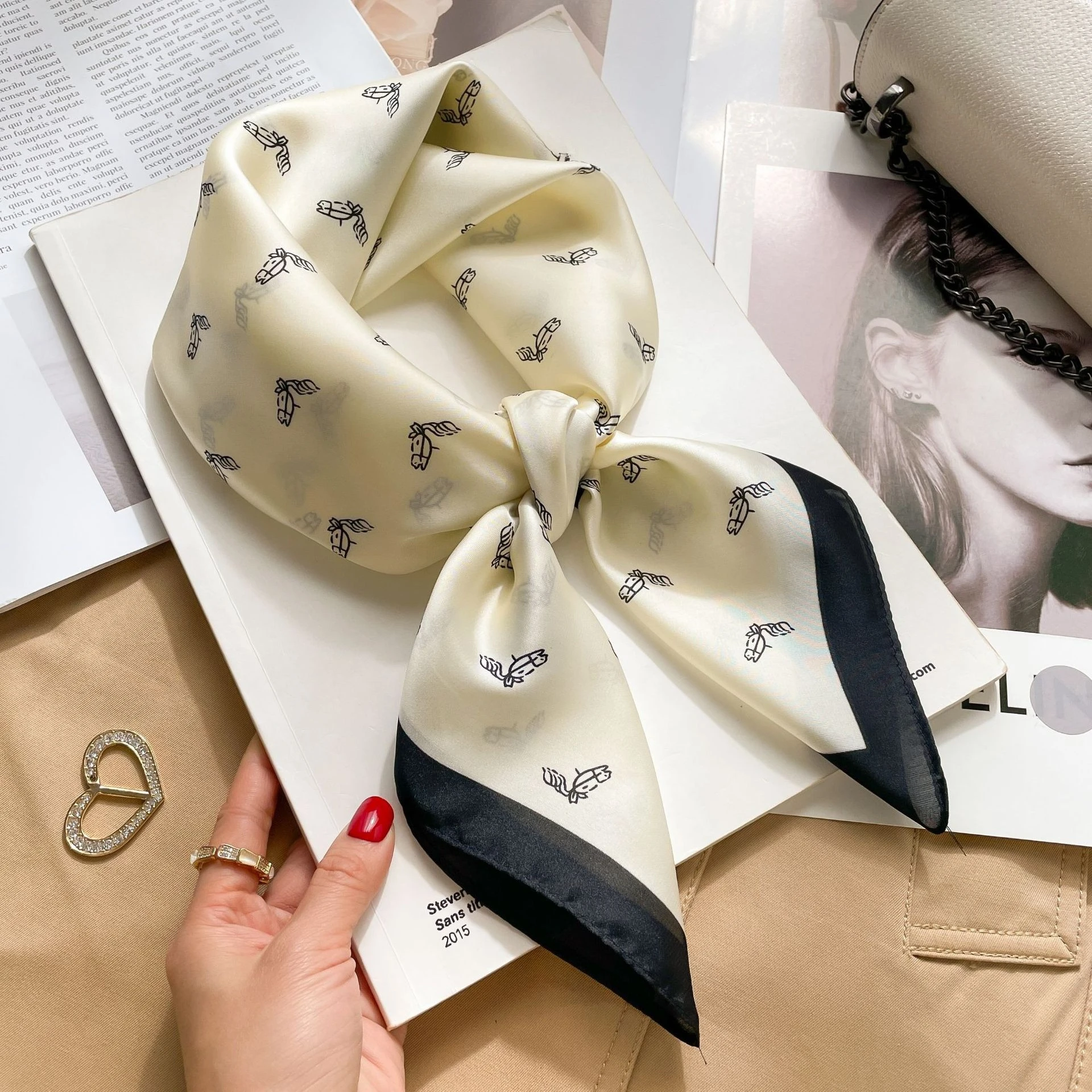 ผ้าพันคอพิมพ์ลายแฟชั่นใหม่ปี 2 - Ascot Neck Scarf บทวิจารณ์และราคา