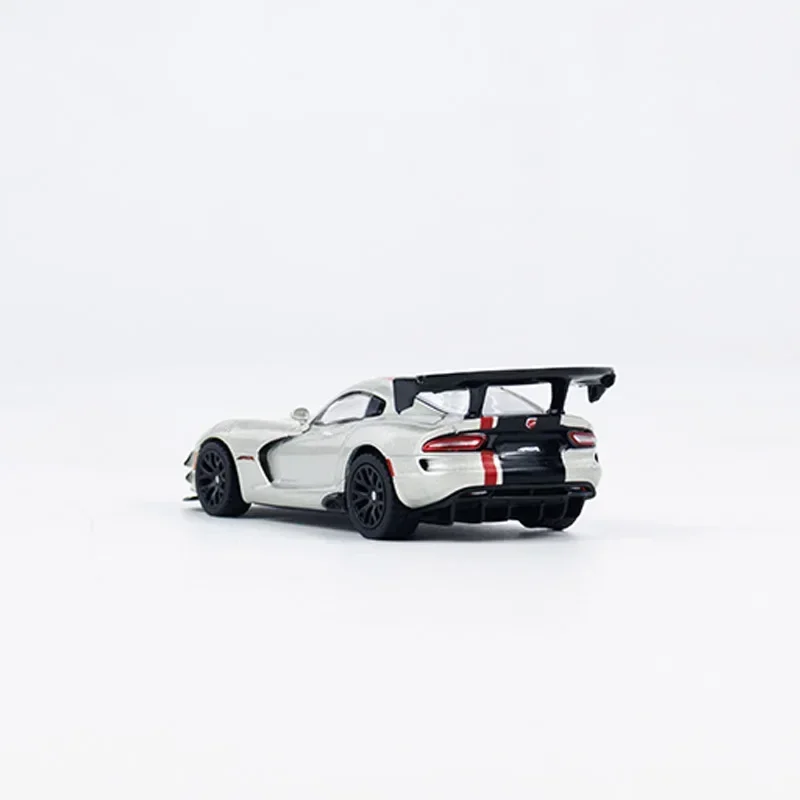 Tarmac Works Model Car Dodge Viper ACR Extreme Alloy Die-Cast Vehicle - Silver Metallic  Collection 1/64