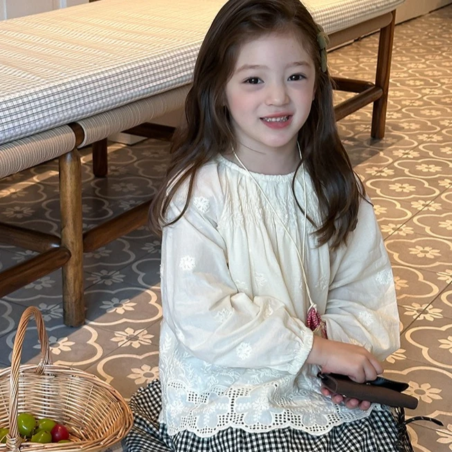 

Рубашка для девочек, осень-зима 2022, новая детская одежда, модная изысканная кукольная рубашка с вышивкой для девочек, повседневная простая