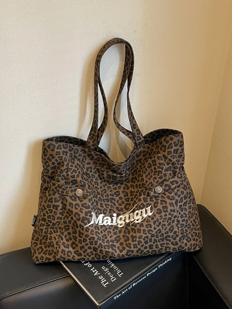Large Capacity Leopard Print Tote Bag Women's Casual Fashion 2026 New Style Single Shoulder Bag Commuter Bag Soft Polyester L...