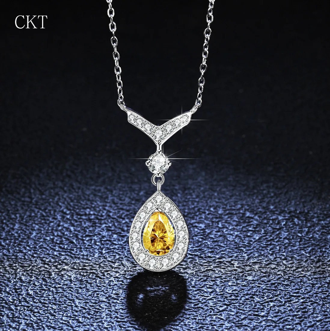 Luxury White Gold 3 Color 1ct Necklace Female Cross Moissanite Diamond Drop Pear-shaped Full Drill Collarbone Chain 18K Jewelry