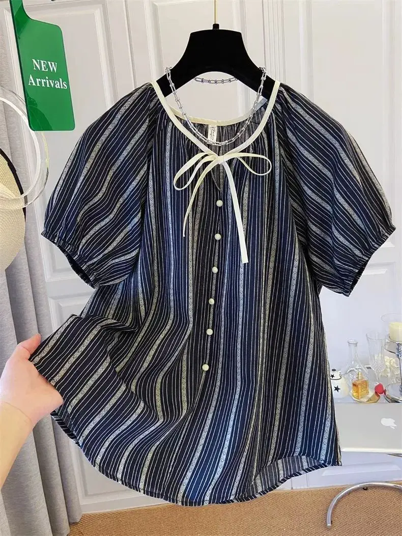 

Женская полосатая рубашка больших размеров, свободного кроя, с коротким рукавом, в корейском стиле, повседневная одежда, летняя мода, plus MM 300 Pou