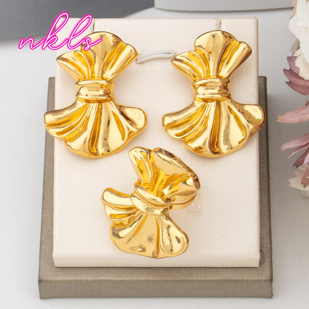 

African Fashion Earrings and Ring Set Dubai Trend Jewelry Set Gold Color for Women Luxury Bride Wedding Jewelry Daily Wear Party