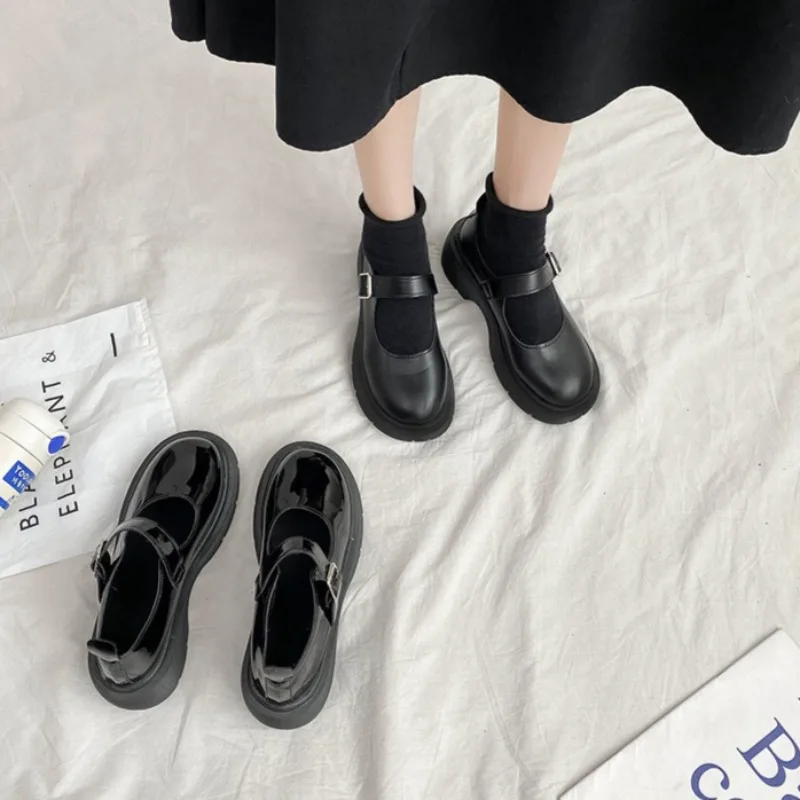 Spring Fashion Comfortable Elegant Walking Shoes for Woman New Women's Luxury Beaded Mary Jane Leather Shoes Zapatos Mujer