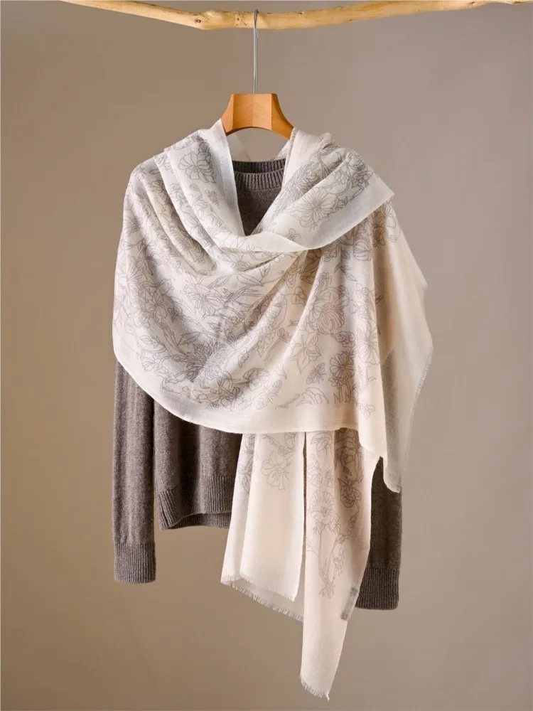 A new style of thin velvet scarf for women summer-feel an air-conditioned room shawl outerwear