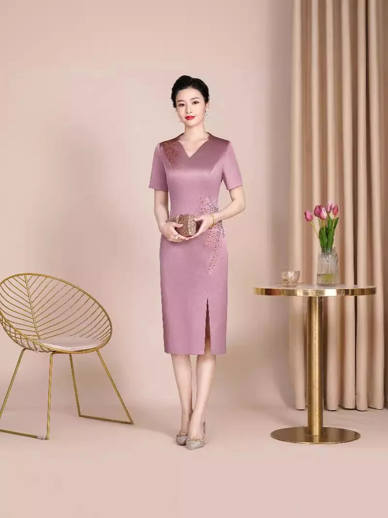 

D199Hot selling Chinese style, mom's improved new Chinese style evening dress, wedding banquet, mother-in-law's toast dre