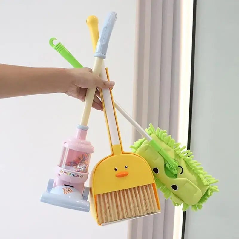 Ensemble jouets nettoyage éducatif M89C avec une toussinet à balai pour le développement des compétences préscolaires