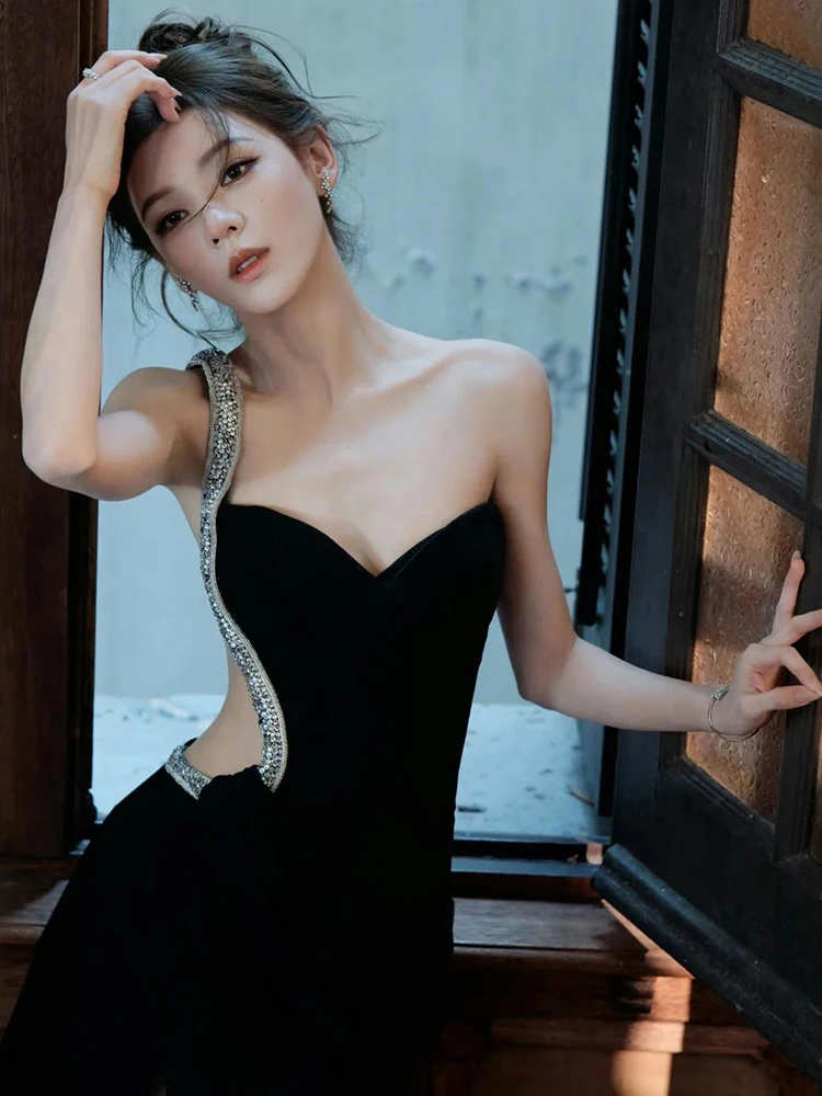 Weird Puss Maxikleid mit hohem Schlitz für Damen, unregelmäßiger Saum, taillenlos, tiefer Ausschnitt, ärmellos, mit Strasssteinen verziert, sexy Kleid – Detail 4