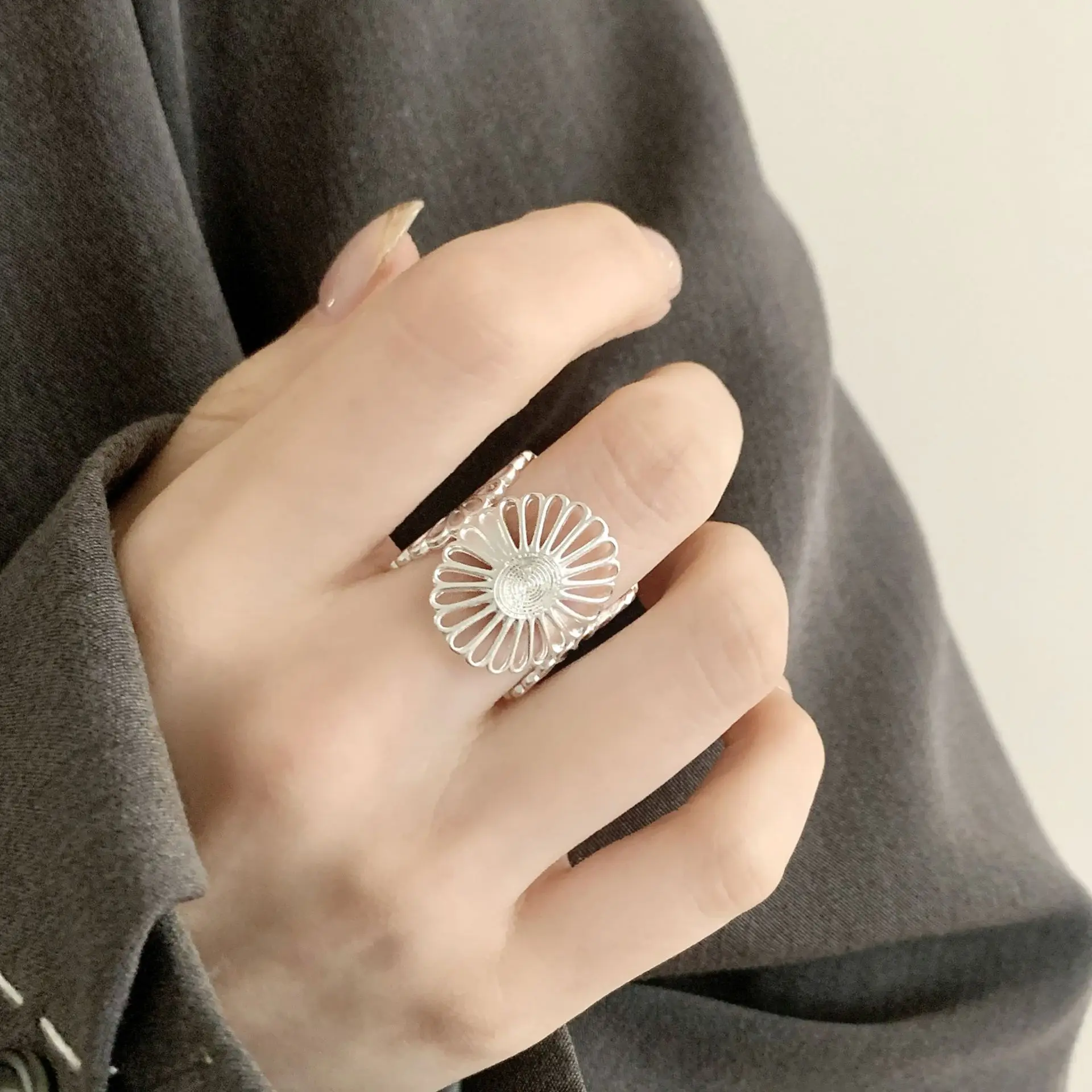 PANJBJ 925 Sterling Silver Flower Ring for Women Texture Design Wide Creativity Trend Finger Open Jewelry Gift Dropshipping