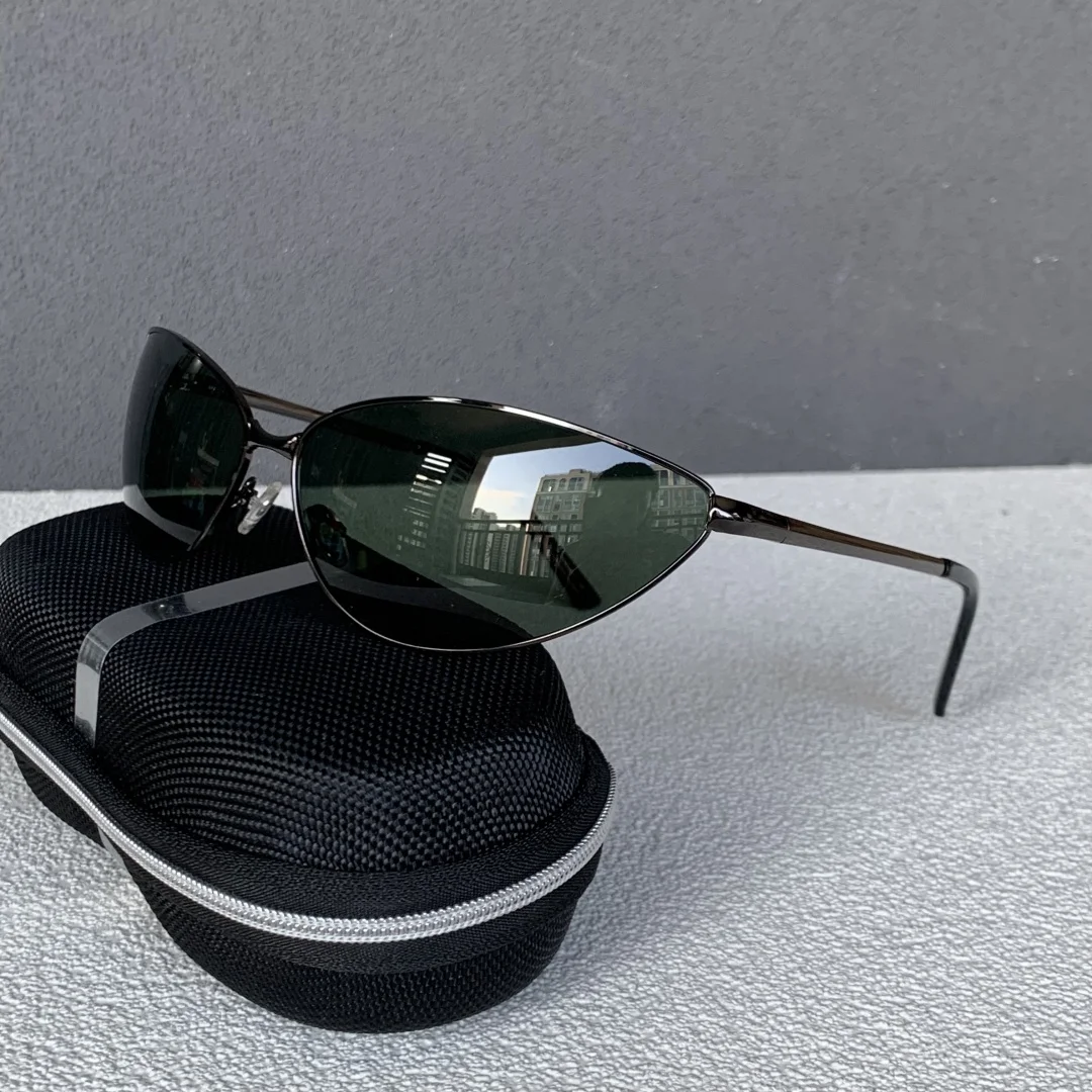 

Polarized Cat Eye Sunglasses Women Men Vintage Oversized Steampunk Sun Glasses Retro Luxury Designer Sunglass for Men Black Gold