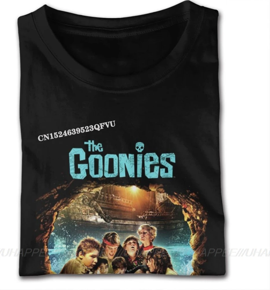 Family The Goonies Pirate Ship Cotton Kawaii Oversized Anime Tshirt Men Men Plus Size Black T-Shirt Aesthetic Camisas