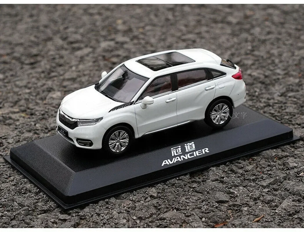 

NEW 1/43 For Honda Avancier SUV Diecast Model Car SUV Boy Girl Gifts Collection White/Red/Gold Metal,Plastic,Rubber