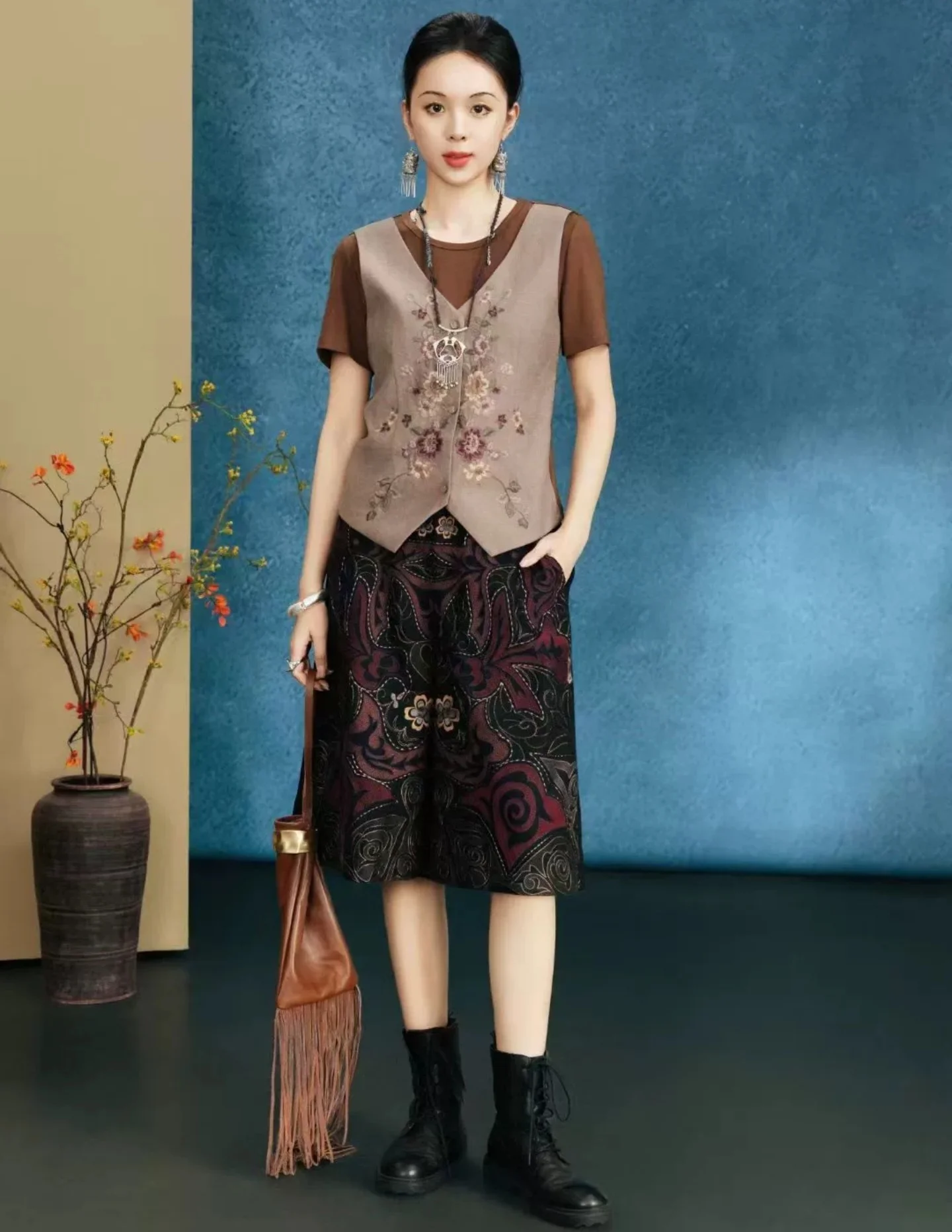 Best Seller Vintage wide-leg pants Ethnic style embroidered elastic waisted casual pants Summer linen women's pants
