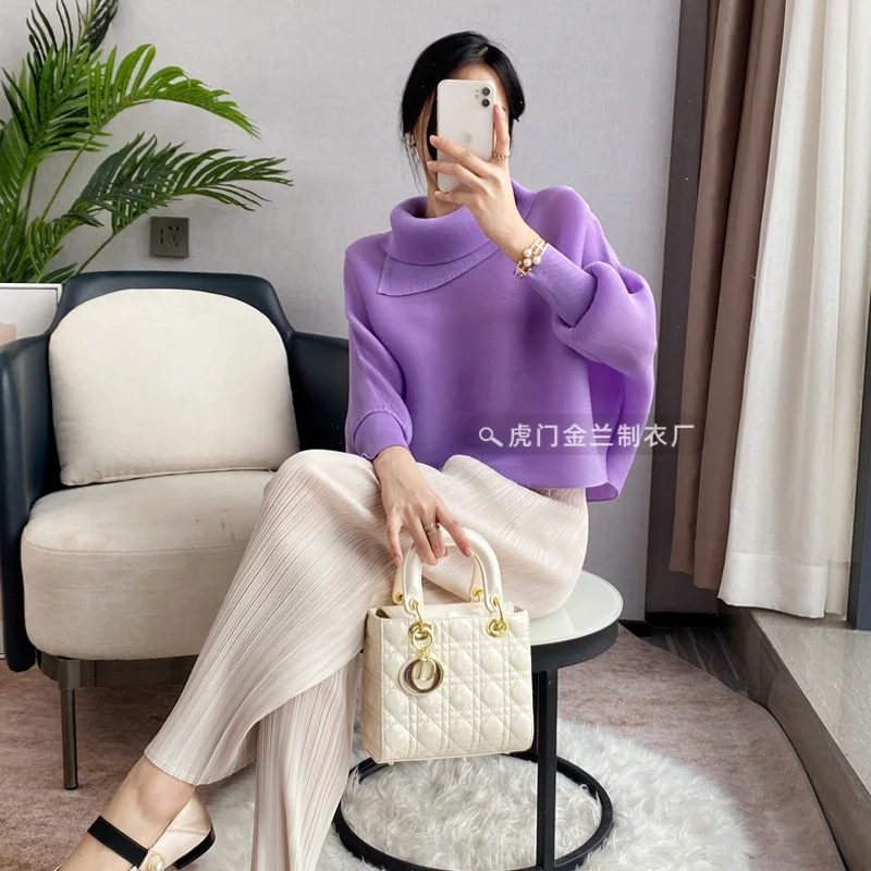 

Miyake Batwing Sleeves Pleated T-shirt for Women Lapel Solid Color Loose Big Size Female Casual Top 2025 Summer New