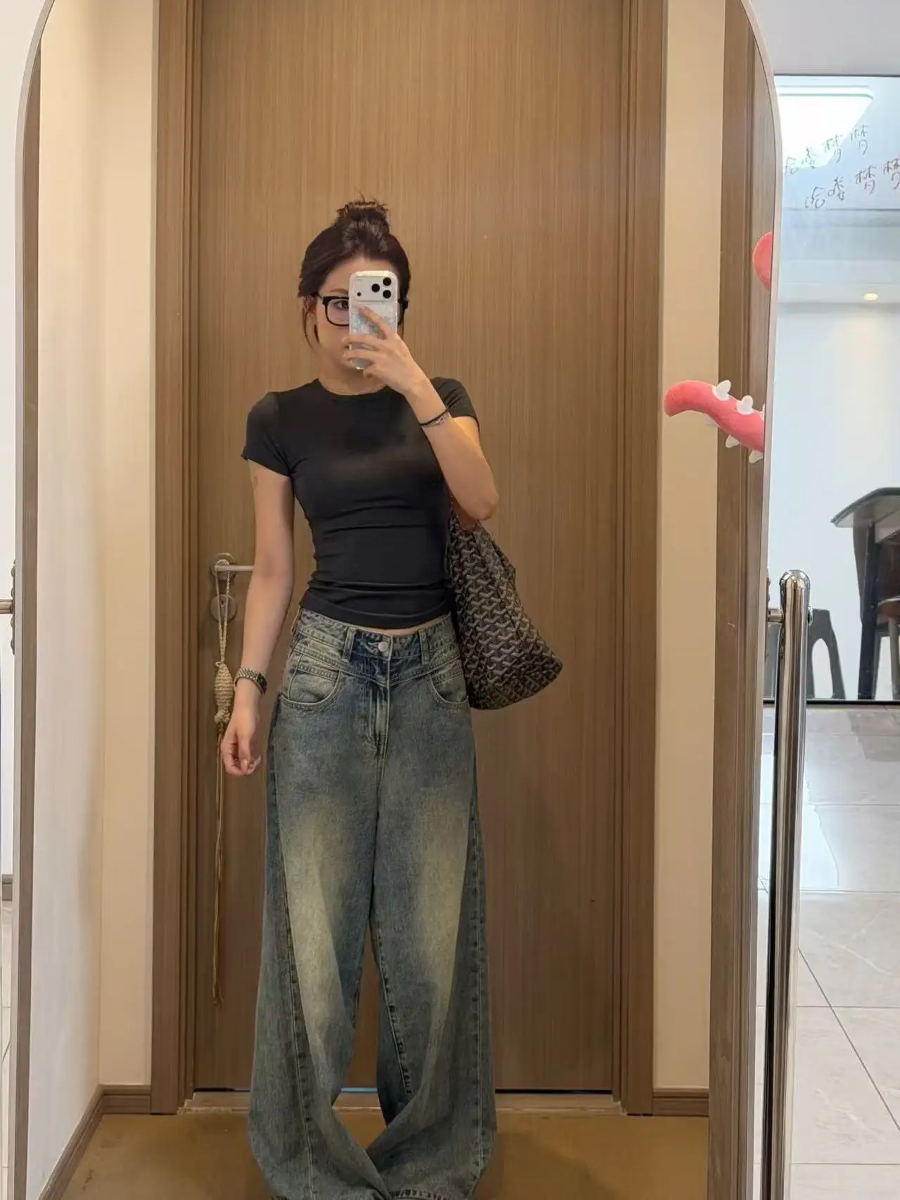 Slim Fit Short Sleeve T-Shirt Women's Fashion round Neck Waist Cinched Shoulder Width Corrected Summer New Style Hot Girl Top