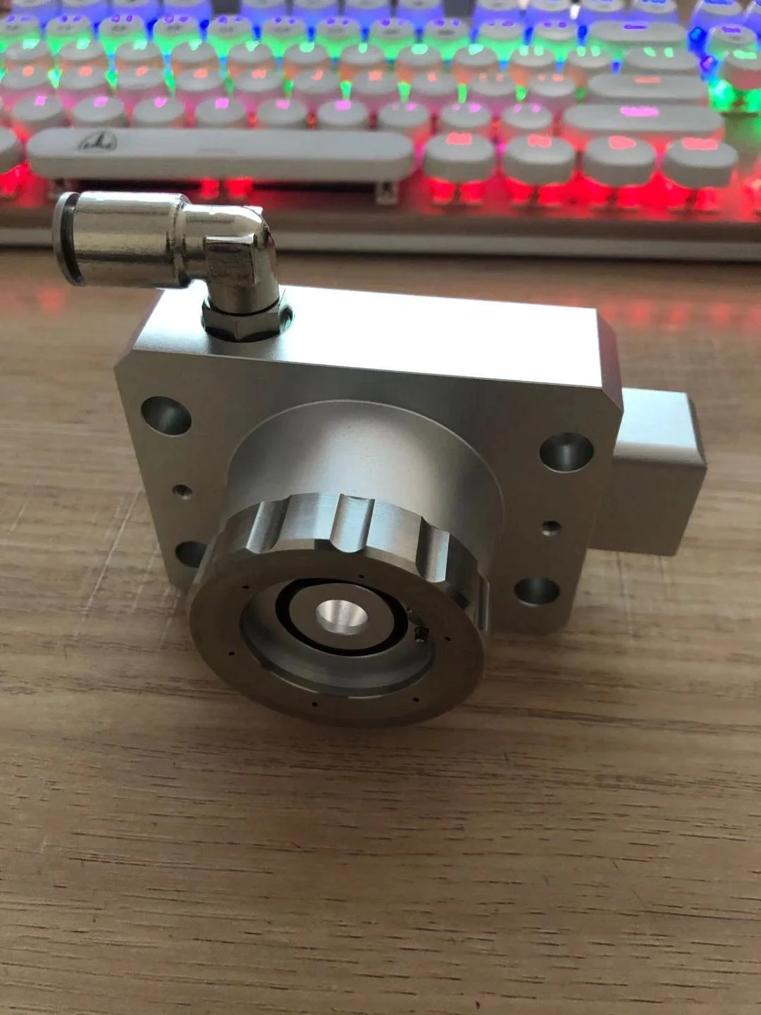 2022 تصميم جديد Raytools Bm111 رأس مستشعر الليزر لمكثف الليزر لرأس القطع بالليزر