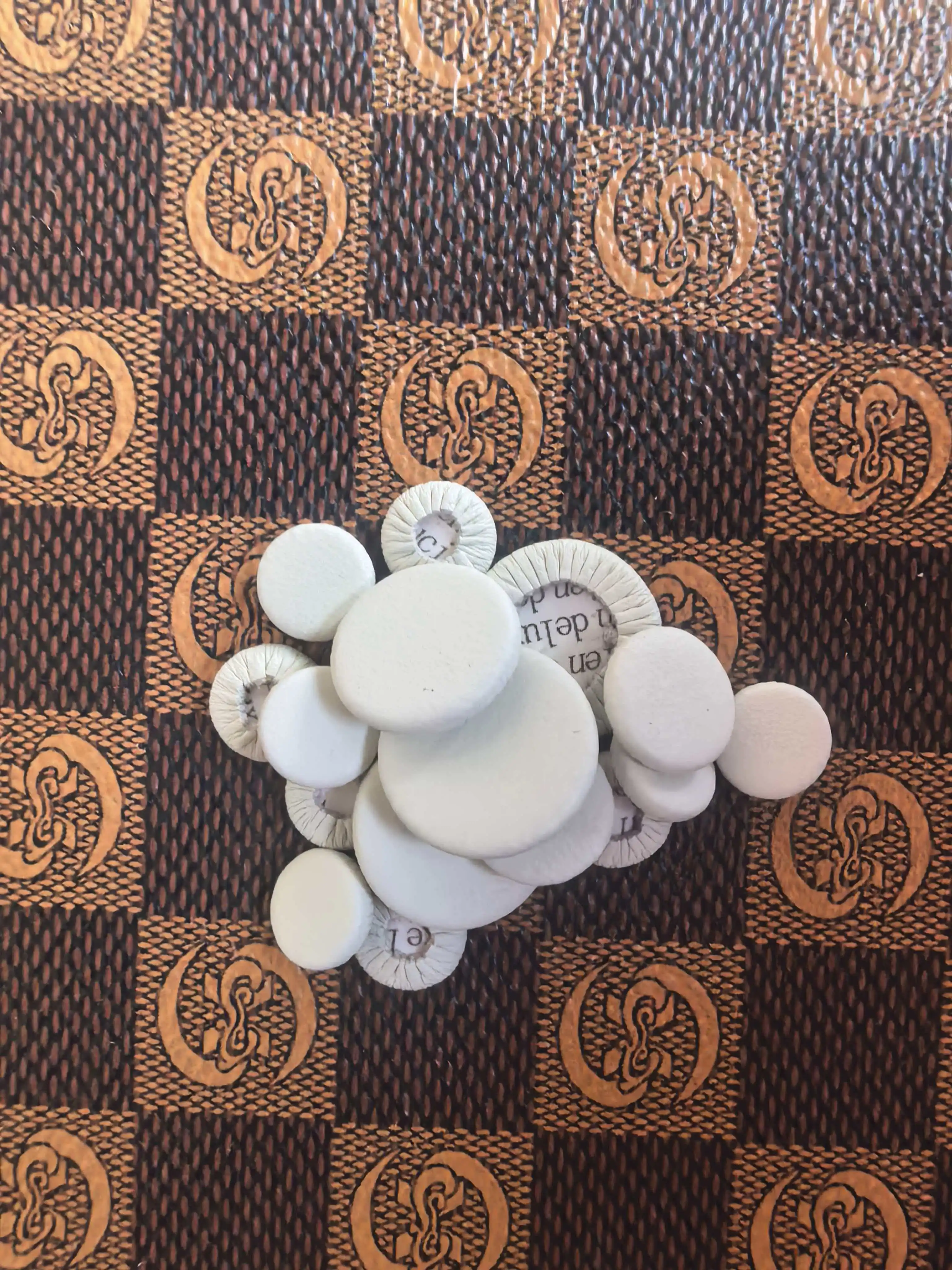 

Clarinet Parts Set with Great Material Sheepskin Pad Clarinet Sound Hole Mat - Essential Accessories for Clarinet Maintenance