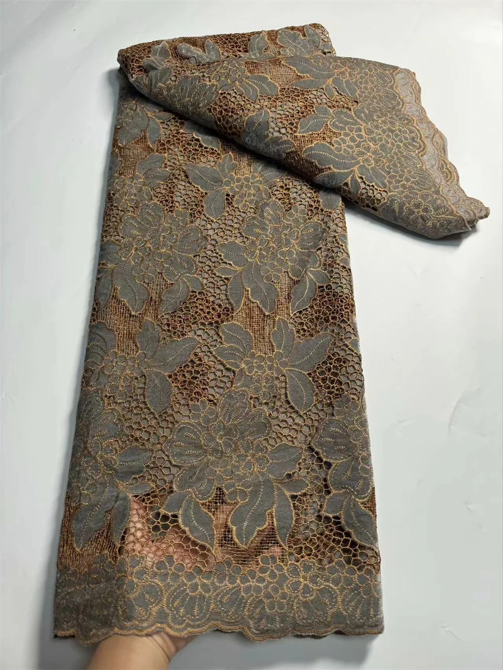 Tissu de dentelle de velours africain, dentelle du Nigeria, tissu de dentelle de velours français, robe de mariée de fête, couture de gril, haute qualité, 5 mètres, 2024