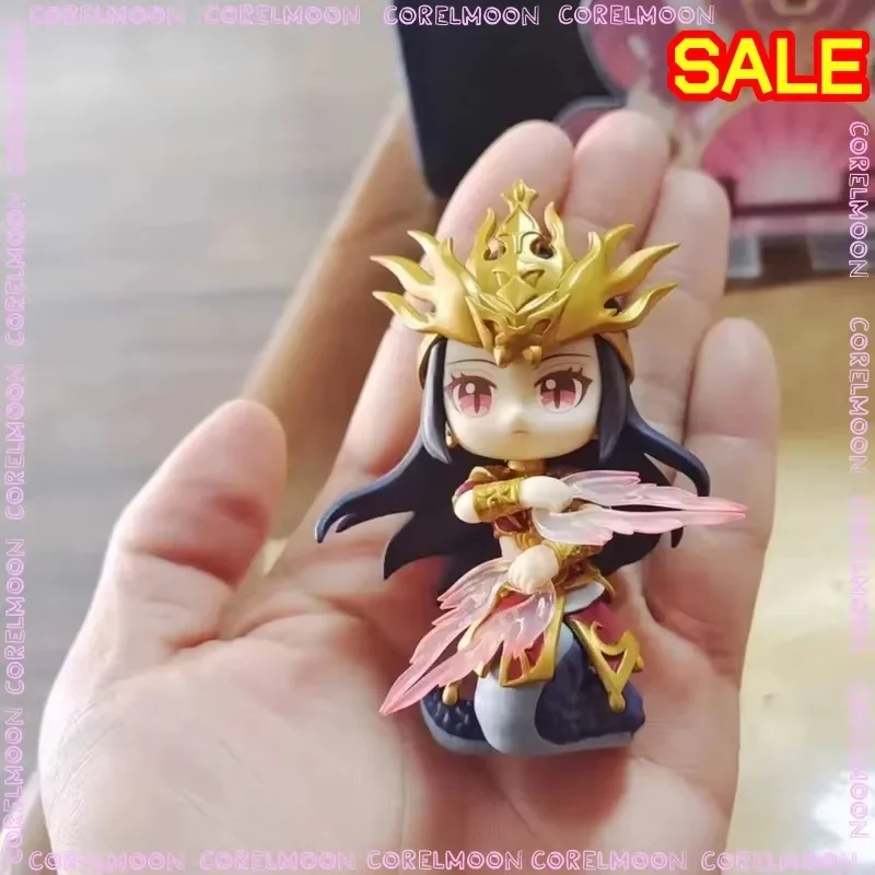 Modello di personaggio versione Q di Titan Fighting The Sky Medusa Anime Periferico Genuino Modello di bambola Giocattolo Ornamento Giocattolo da collezione Regalo
