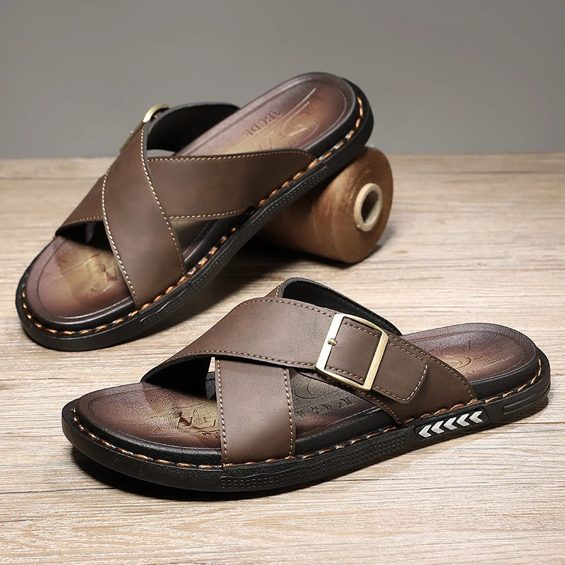 High End Office Casual Slippers Quality Soft and Comfortable Anti Slip Beach Slippers Fashion Design Men Leather Casual Slippers