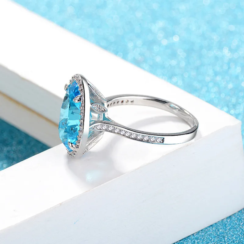 Cellacity Temperament Aquamarine Ring for Women Trendy Silver  Jewelry Oval shaped Gemstones Sea Blue Wedding Accessories
