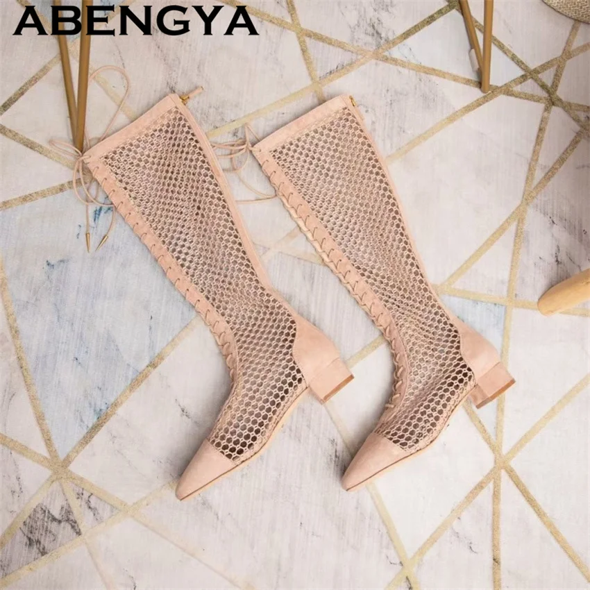 Neue hohle kniehohe Stiefel für Damen, runde Zehenpartie, niedriger Absatz, Chelsea Boots, Sommer Fashion Week Ankle Boots 2026, Sommerschuhe für Damen