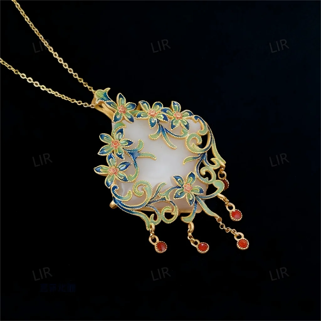 قلادة LIR النسائية: قلادة من اليشم الهيتي الطبيعي "رائحة الأوركيد" بشرابة من المينا المجوفة |   المجوهرات الجميلة مع شهادة اليشم