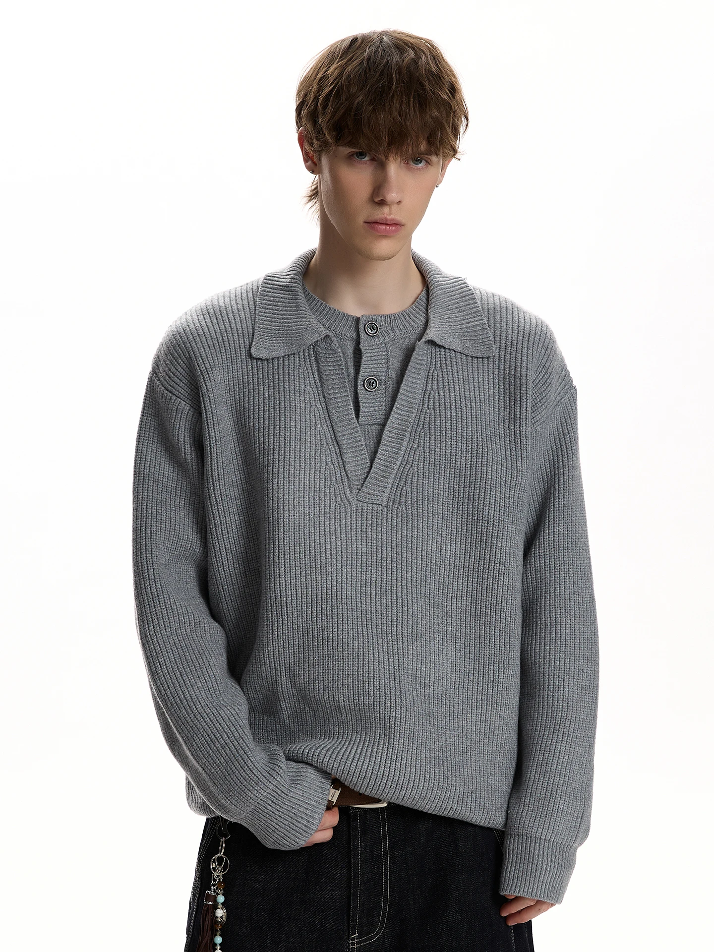 

Ретро-американский трикотаж в стиле Cleanfit: свободный, повседневный, универсальный, из полиэфирного волокна PUEE, мягкий, вязаный, с эффектом двухслойности – новая сенсация!