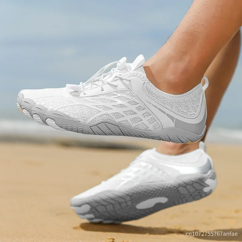 أحذية تتبع نهر بخمسة أصابع على الموضة الشهيرة لعام 2025، أحذية سباحة مضادة للانزلاق وقابلة للتنفس، أحذية يوجا متعددة الوظائف