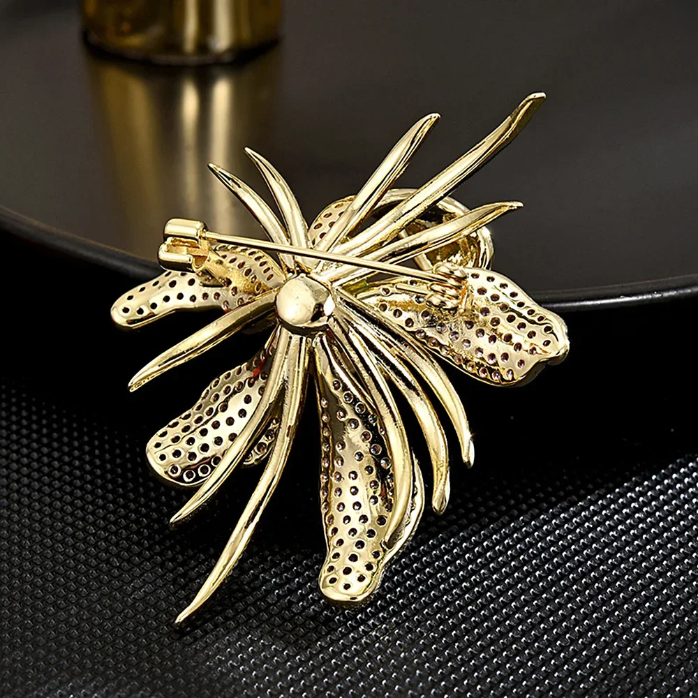 Women's Jewelry Elegant Enamel Orchid Flower Brooch Rhinestone Pearl Badge Pin Metal Plant Corsage Mother's Day Gifts