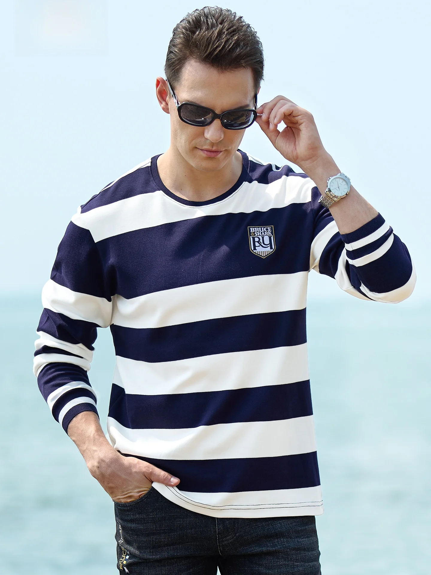 

Мужская футболка свободного кроя в полоску с длинным рукавом, вышивкой, в городском стиле, дышащая, утолщенная, для осени и весны