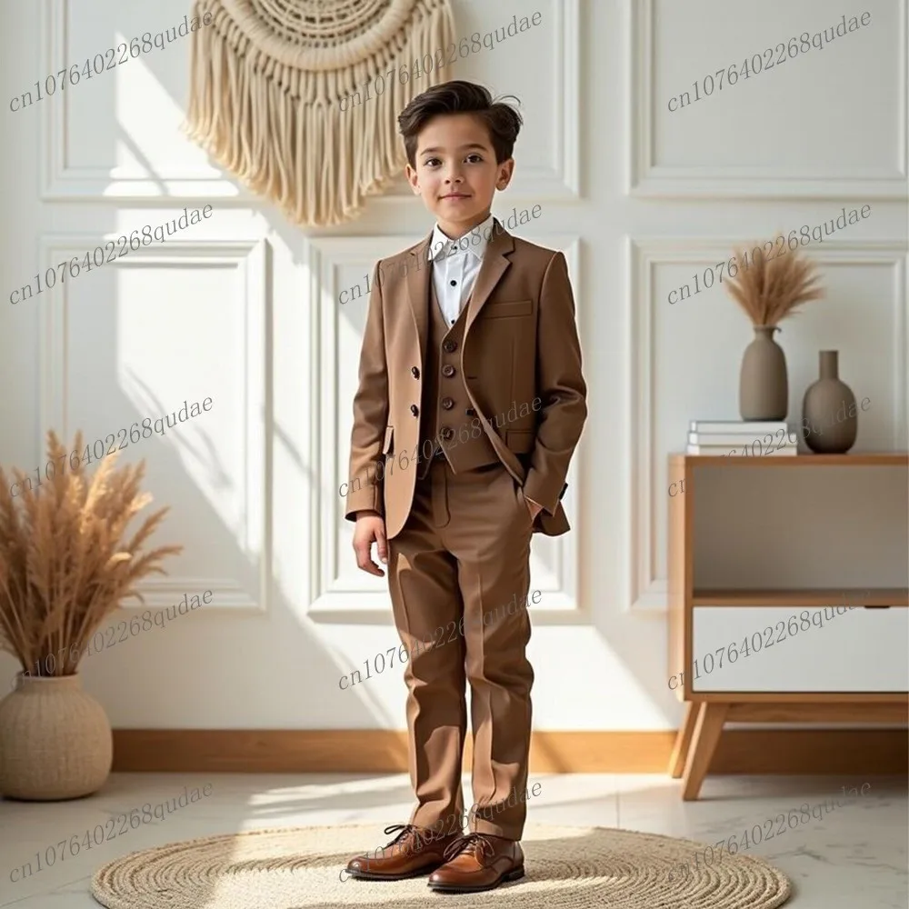 

Коричневый детский костюм для торжественных случаев на заказ, детский смокинг для свадебной вечеринки, одежда для мальчиков, комплект из трех предметов, куртка, жилет, брюки