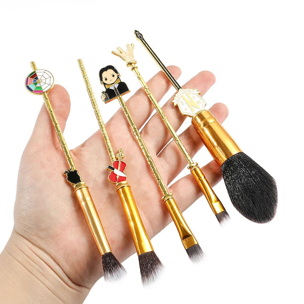 5pcs Wednesday Addams Makeup Brush Set Cosplay Makeup Brush Face Cosmetic Powder Highlight Blending Eyebrow Eyeshadow Brush