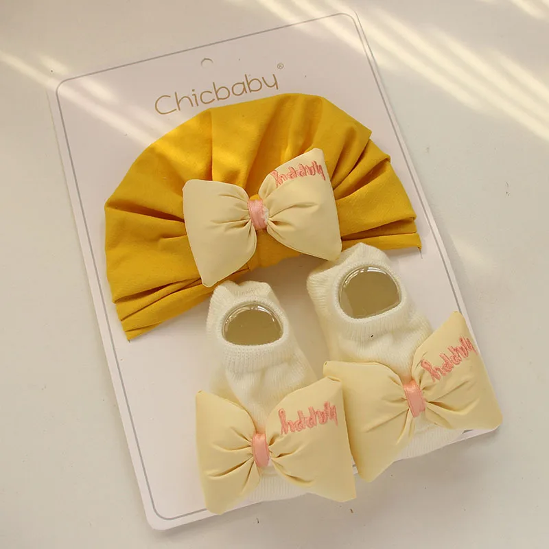 0-12 Months Newborn Baby Beautiful Bow Hat And Socks Assortment Set Fall And Winter Warm Soft Cotton Kids Accessories