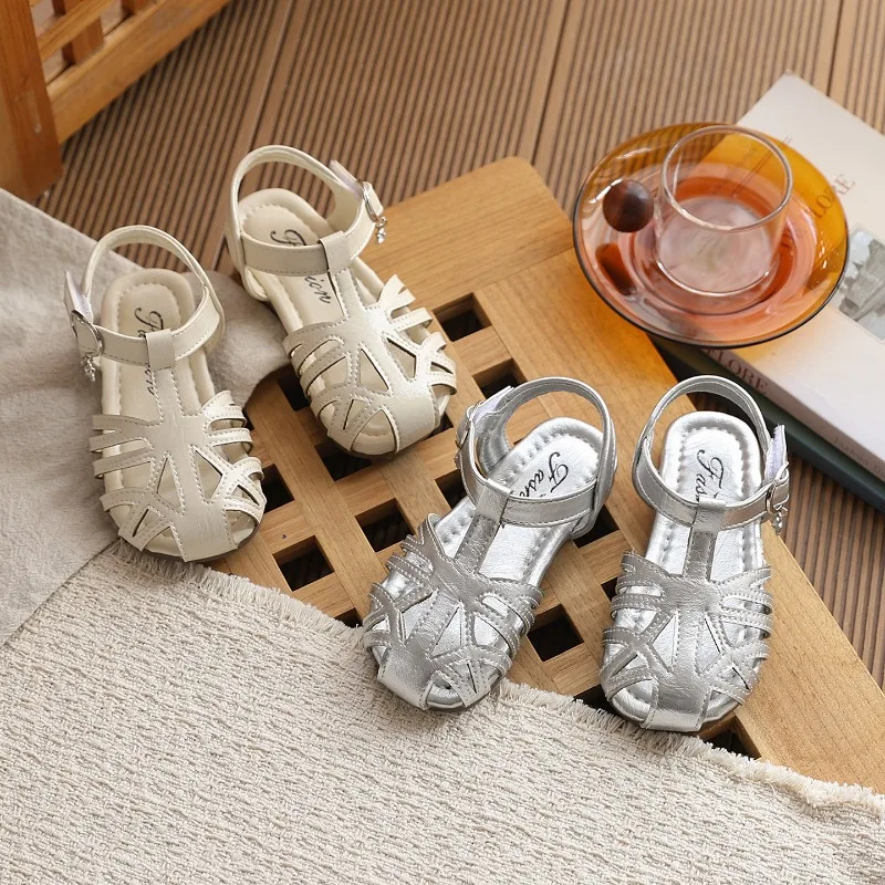

Girls Toes Capped Roman Sandals Non-slip Children Summer Beach Shoes Peep Toe Kids Hollow Out Princess Sandals Size 22-34