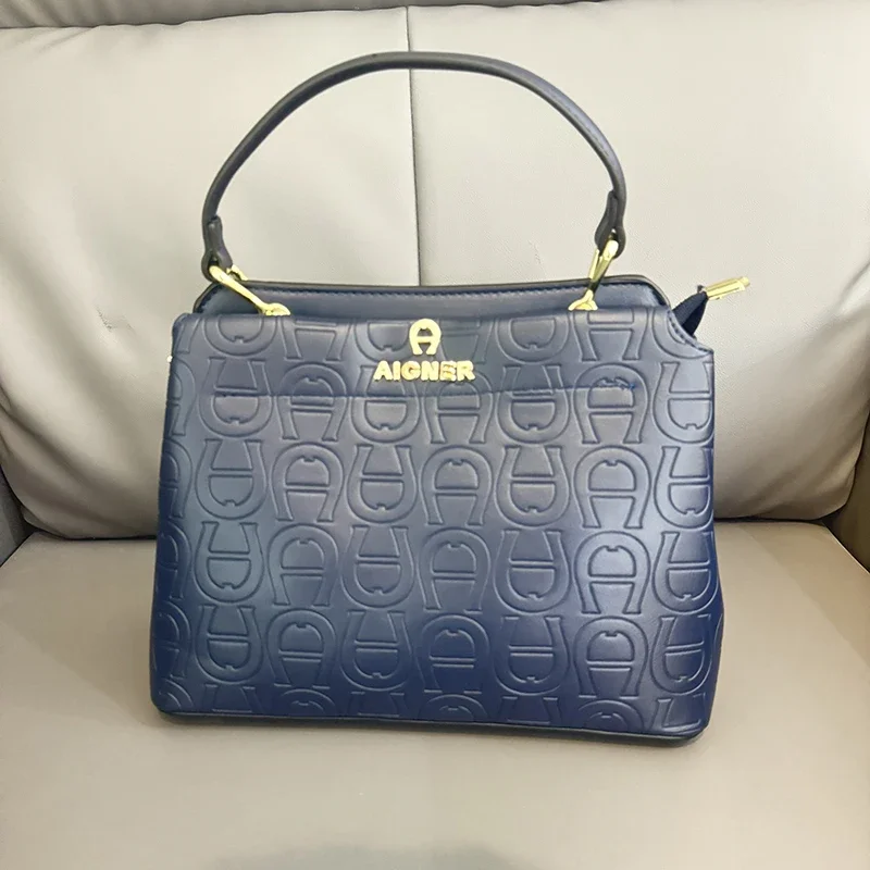 

Women's Bag Luxury Brand High-quality Tote Bag Solid Color Fashionable Aesthetic Bag Multifunctional Banquet Bag